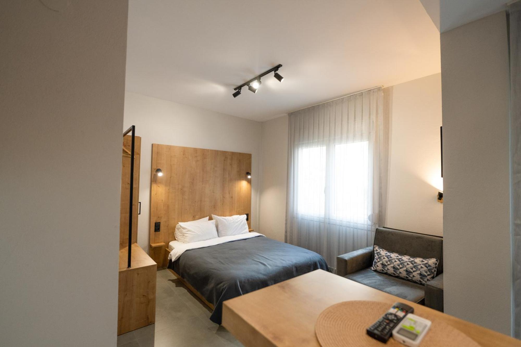 Themis Urban Stay 科莫蒂尼 外观 照片